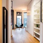 아파트 Chic In Historic Koneser Area *