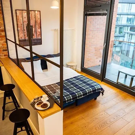 Апартаменты Chic In Historic Koneser Area *