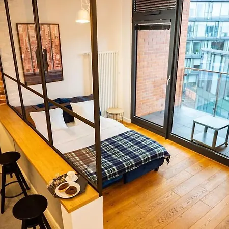 דירה Chic In Historic Koneser Area ורשה