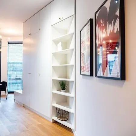 Chic In Historic Koneser Area דירה ורשה