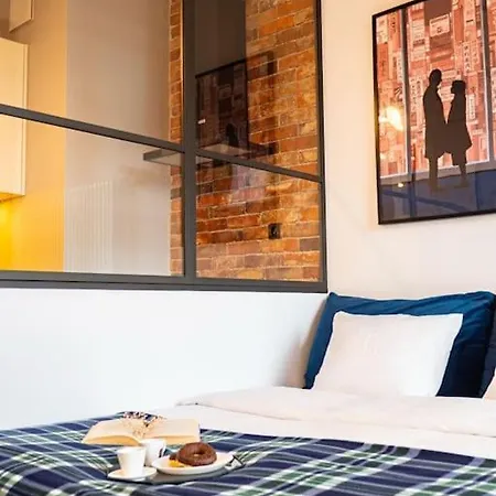 Chic In Historic Koneser Area