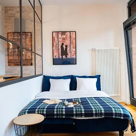 Chic In Historic Koneser Area Апартаменты