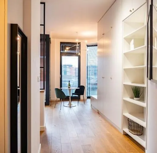 Apartament Chic In Historic Koneser Area *