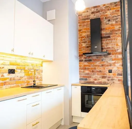 Chic In Historic Koneser Area Warszawa