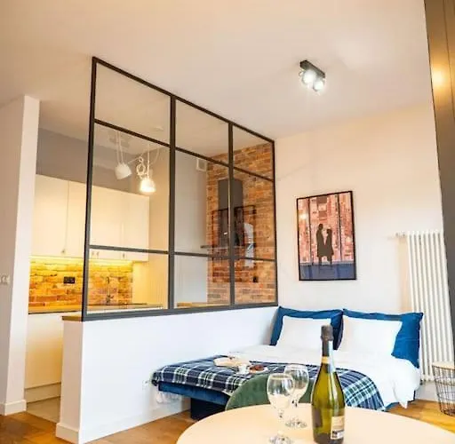Apartament Chic In Historic Koneser Area *