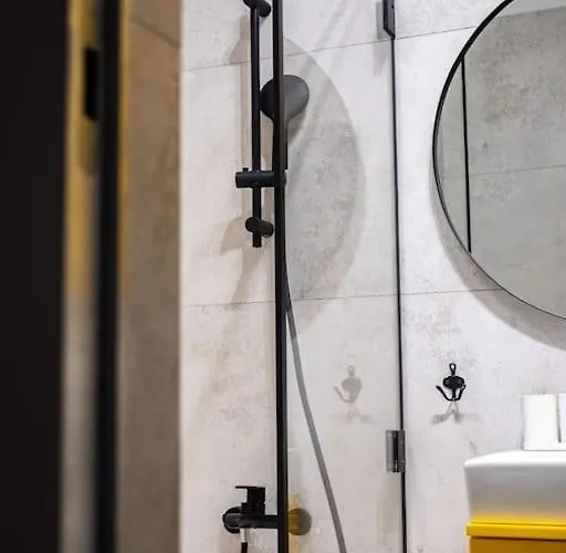 Apartament Chic In Historic Koneser Area Warszawa