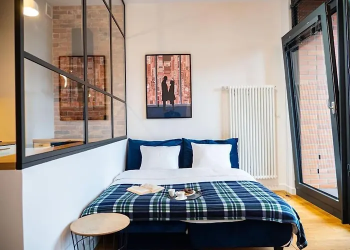 Chic In Historic Koneser Area Apartament