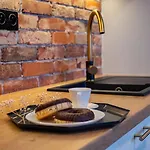 Апартаменты Chic In Historic Koneser Area *