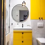 Апартаменты Chic In Historic Koneser Area *