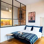 Апартаменты Chic In Historic Koneser Area